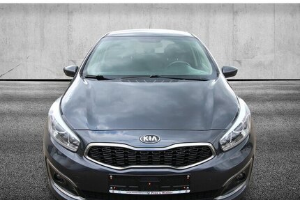 Kia cee´d T-GDI UEFA Euro NAVI+KAMERA+SITZHEIZUNG 84.807 km 10.700 &euro; Hagenow 19230