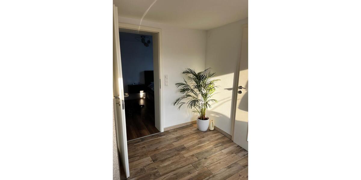 Dachgeschoßwohnung Crivitz - 2 Zimmer, 66 m&sup2;, 590&euro; | Angebot:25393649