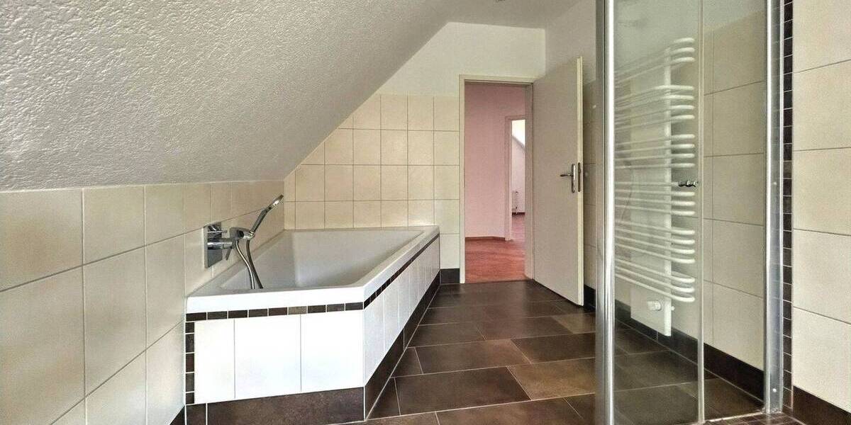 Einfamilienhaus Lübow - 4 Zimmer, 133 m&sup2;, 299.000&euro; | Angebot:25815555