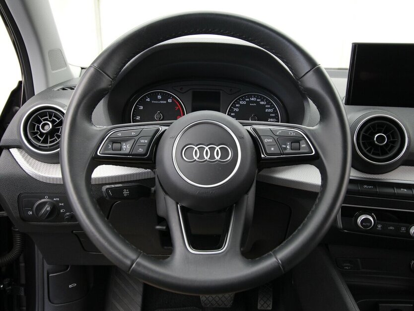 Audi Q2 35 1.5 TFSI 7-S-tronic LED+NAVI+ALU+ALARM 43.288 km 22.900 € Hagenow 19230