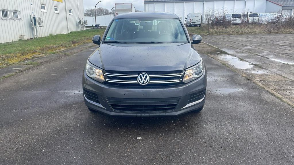 VW Tiguan 87.000 km 12.000 &euro; Schwerin 19059