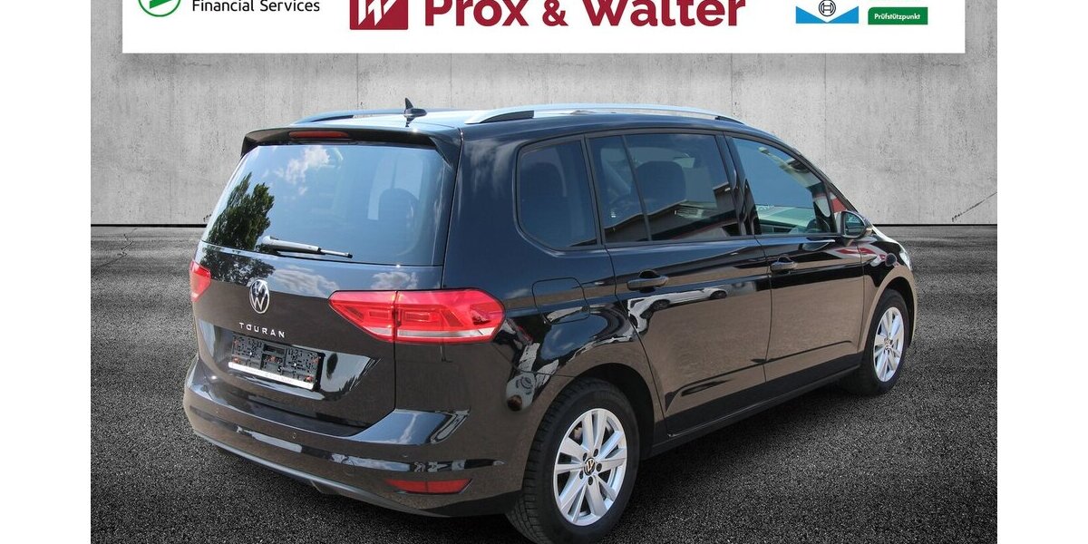 VW Touran 1.5 TSI 7-DSG Comfortline 7-SITZ+NAVI+AHK 22.923 km 32.790 &euro; Hagenow 19230