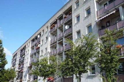 Wohnung zum Mieten in Schwerin 448 € 70.46 m²