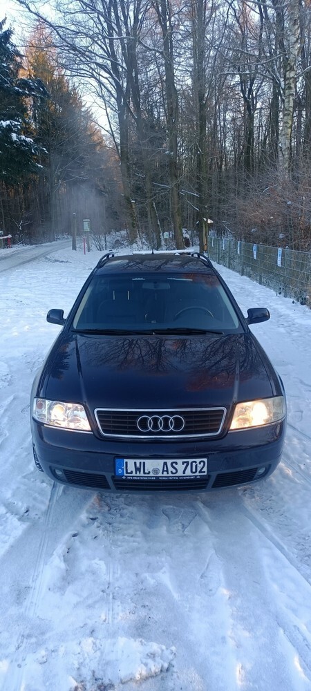 Audi A6 (Typ 4B) 317.000 km 5.200 € Dümmer 19073
