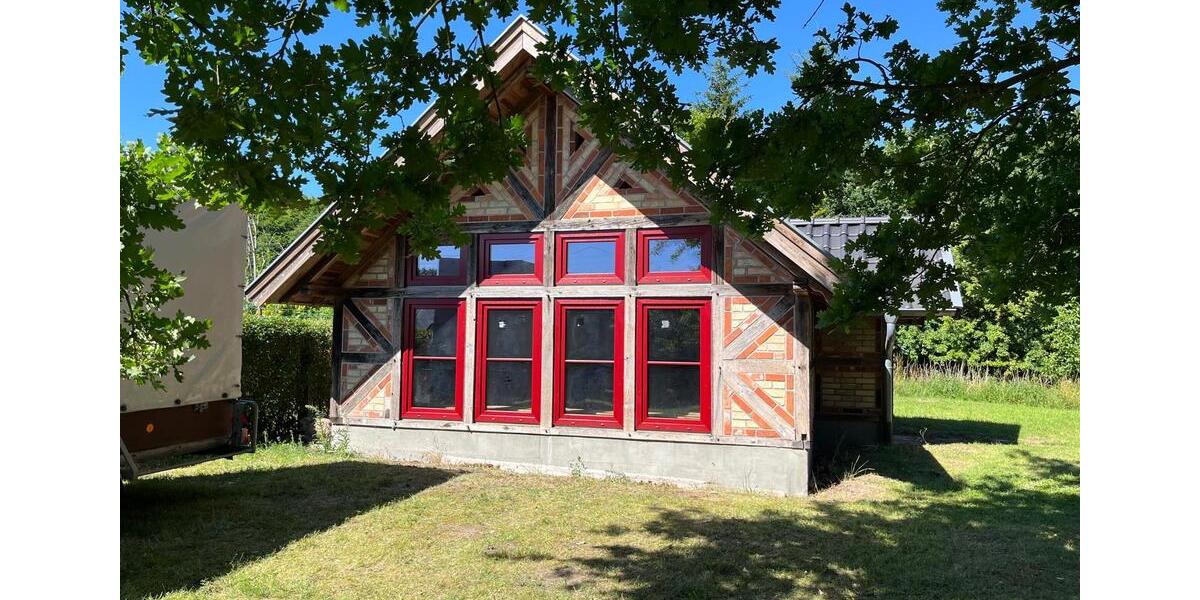 Mehrfamilienhaus, Wohnhaus Brüel - 12 Zimmer, 260 m&sup2;, 275.000&euro; | Angebot:27113883