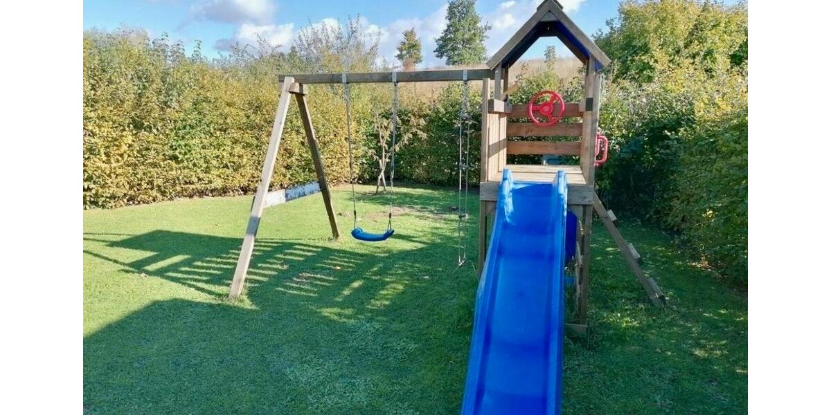 Einfamilienhaus Rastow - 6 Zimmer, 180 m&sup2;, 2.200&euro; | Angebot:25641665