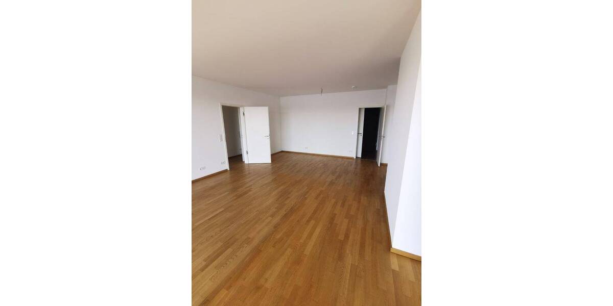 Etagenwohnung Schwerin Werdervorstadt - 3 Zimmer, 104 m&sup2;, 600.000&euro; | Angebot:26276361