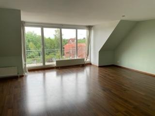 Dachgeschoßwohnung Schwerin Friedrichsthal - 2 Zimmer, 81 m&sup2;, 670&euro; | Angebot:26336315