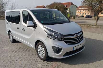 Opel Vivaro 106.000 km 19.000 &euro; Neustadt-Glewe, Stadt 19306