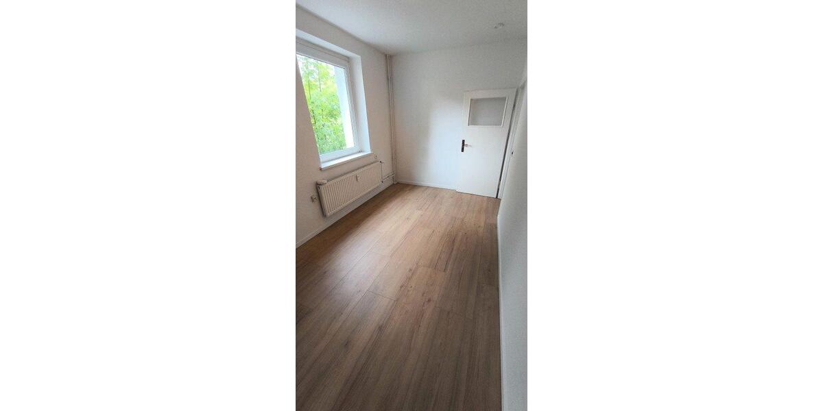 Erdgeschoßwohnung Crivitz - 3 Zimmer, 65 m&sup2;, 535&euro; | Angebot:26589380