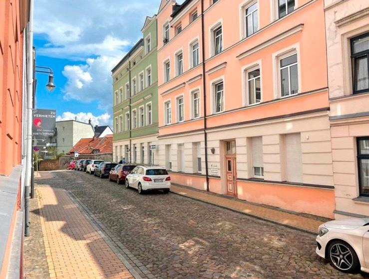 Etagenwohnung Schwerin Altstadt - 1 Zimmer, 50 m&sup2;, 500&euro; | Angebot:26638602