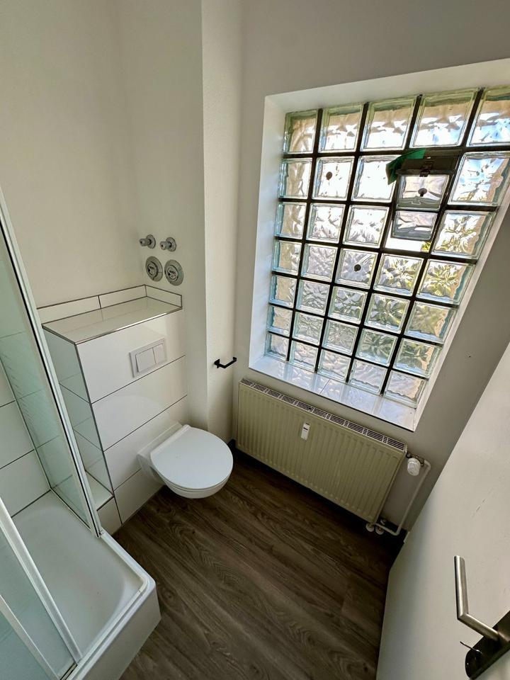 2 Zi. Hinterhaus, Feldstadt, sehr ruhig, Balkon, renovert ab sof.