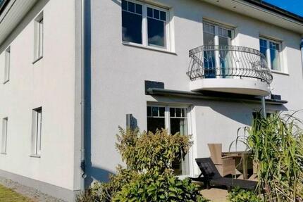 Haus Rastow - 6 Zimmer, 180 m&sup2;, 2.000&euro; | Angebot:25641665