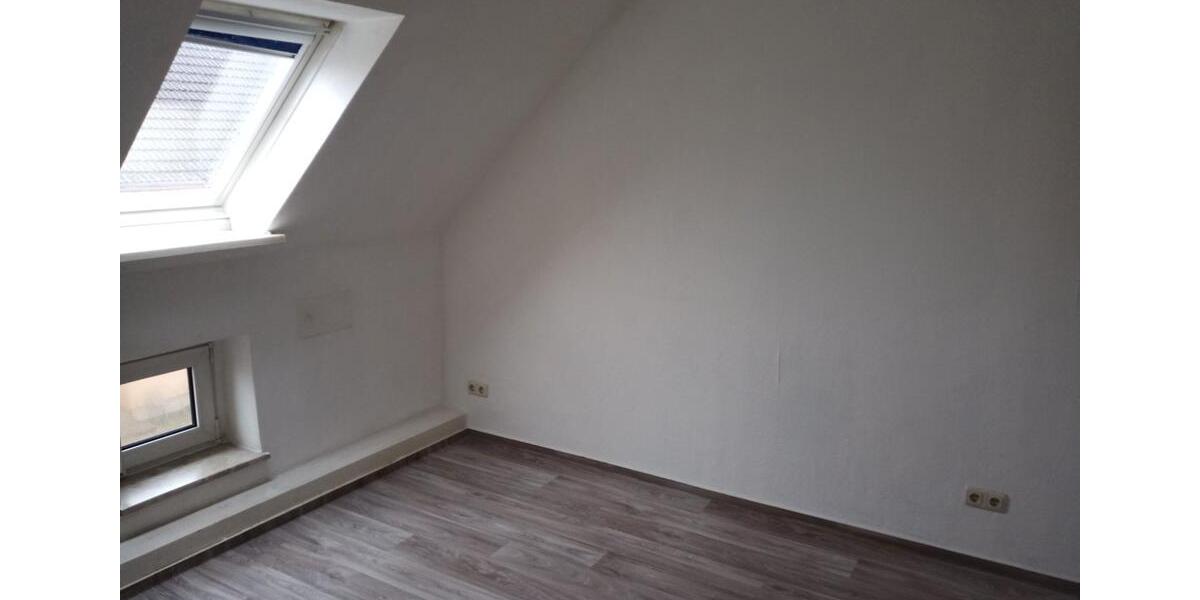 Dachgeschoßwohnung Lewitzrand - 3 Zimmer, 60 m&sup2;, 360&euro; | Angebot:26426136