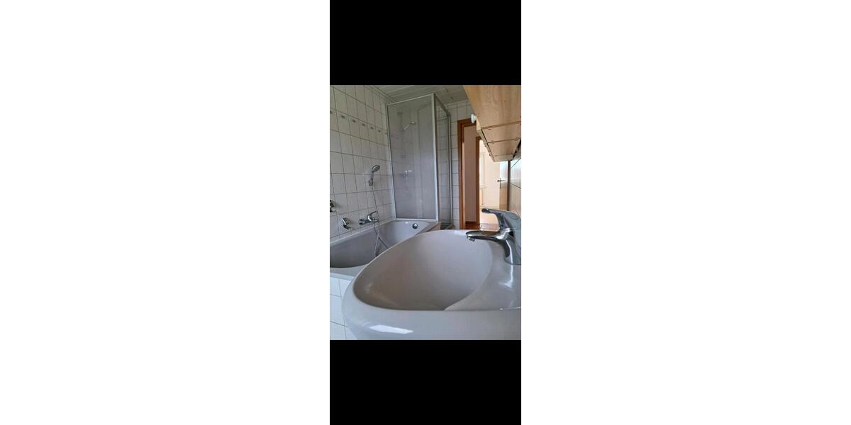 Dachgeschoßwohnung Lützow - 4 Zimmer, 78 m&sup2;, 800&euro; | Angebot:22418637