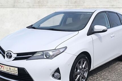 Toyota Auris 107.520 km 9.900 &euro; Schwerin 19057
