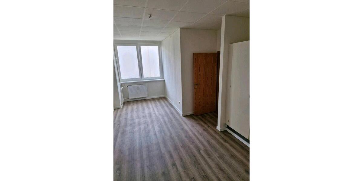 Etagenwohnung Schwerin Neumühle - 3 Zimmer, 76 m&sup2;, 850&euro; | Angebot:26199722