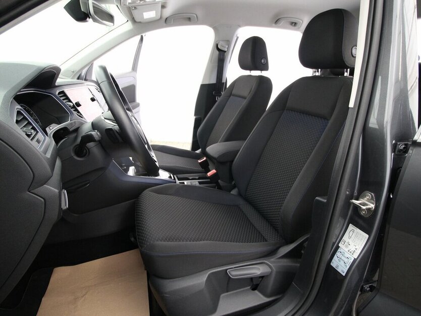 T-Roc 1.5 TSI 7-DSG United R-Line NAVI+LED+ALU19