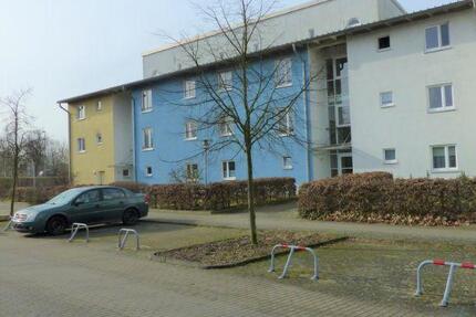 Garagen / Stellplätze Schwerin Gartenstadt - 25&euro; | Angebot:24433094