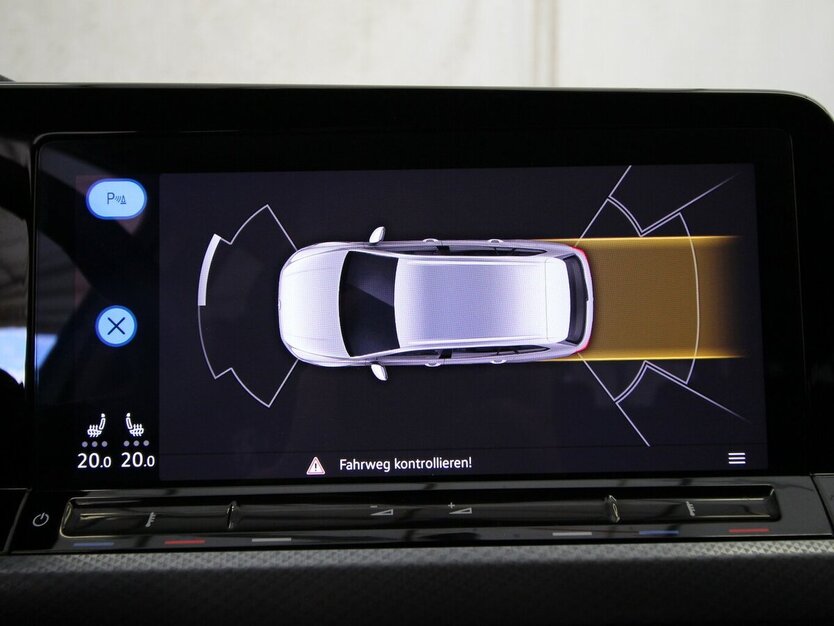 VW Golf VIII Variant 2.0 TDI 7-DSG Active LED+NAVI 70.287 km 20.900 € Hagenow 19230