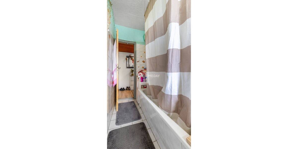 Etagenwohnung Dorf Mecklenburg - 3 Zimmer, 64 m&sup2;, 72.500&euro; | Angebot:26917339