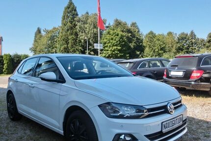 VW Polo 82.000 km 11.990 € Schwerin-Warnitz /MV 19057