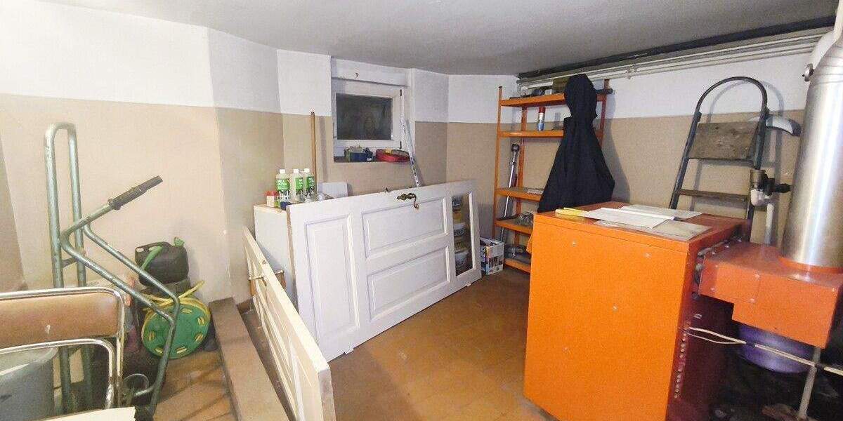 Mehrfamilienhaus, Wohnhaus Hagenow - 9 Zimmer, 265.000&euro; | Angebot:25730059