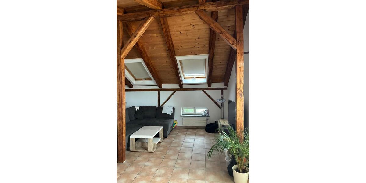 Dachgeschoßwohnung Schwerin - 3 Zimmer, 77 m&sup2;, 920&euro; | Angebot:26638598