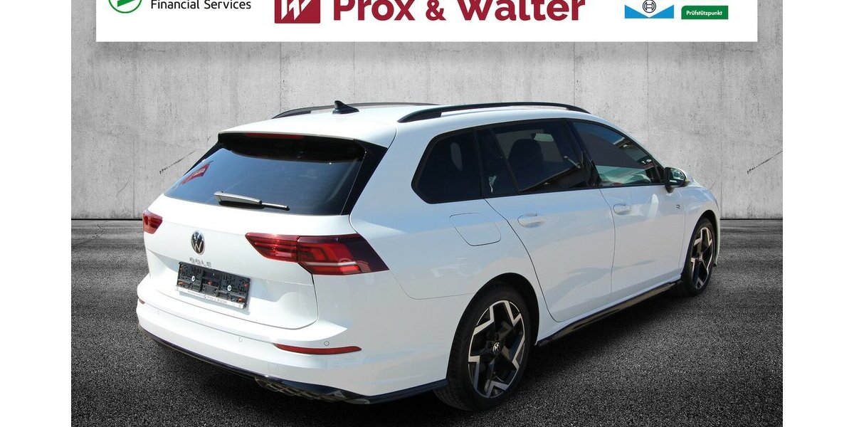 VW Golf VIII Variant 1.5 TSI R-Line LED+KAMERA+ACC 32.787 km 25.900 &euro; Hagenow 19230
