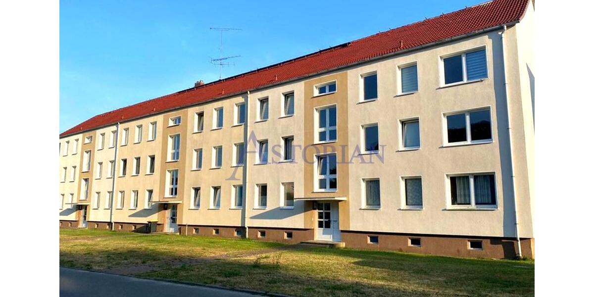 Etagenwohnung Domsühl - 3 Zimmer, 65 m&sup2;, 375&euro; | Angebot:26075540