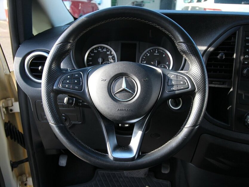 Mercedes-Benz Vito Tourer 116 CDI Pro extralang TAXI LED+NAVI 337.836 km 23.800 € Hagenow 19230