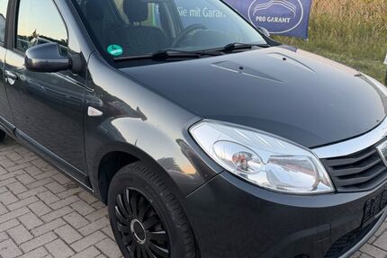 Dacia Sandero 180.453 km 3.899 &euro; Wismar 23970