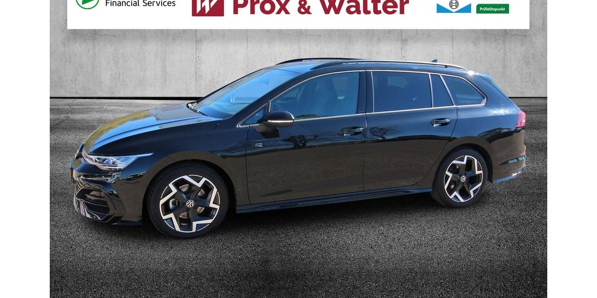 VW Golf VIII Variant 1.5 TSI R-Line LED+KAMERA+ACC 30.953 km 26.700 &euro; Hagenow 19230