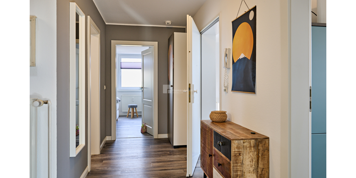 Wohnen wie im eigenen Haus: Lichtdurchflutete Maisonette mit USP und 180°-Schwerin-Panorama - Maisonettenwohnung Schwerin Friedrichsthal | Angebot:25637386