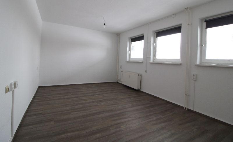 Etagenwohnung Schwerin Gartenstadt - 3 Zimmer, 98 m&sup2;, 678&euro; | Angebot:25900458