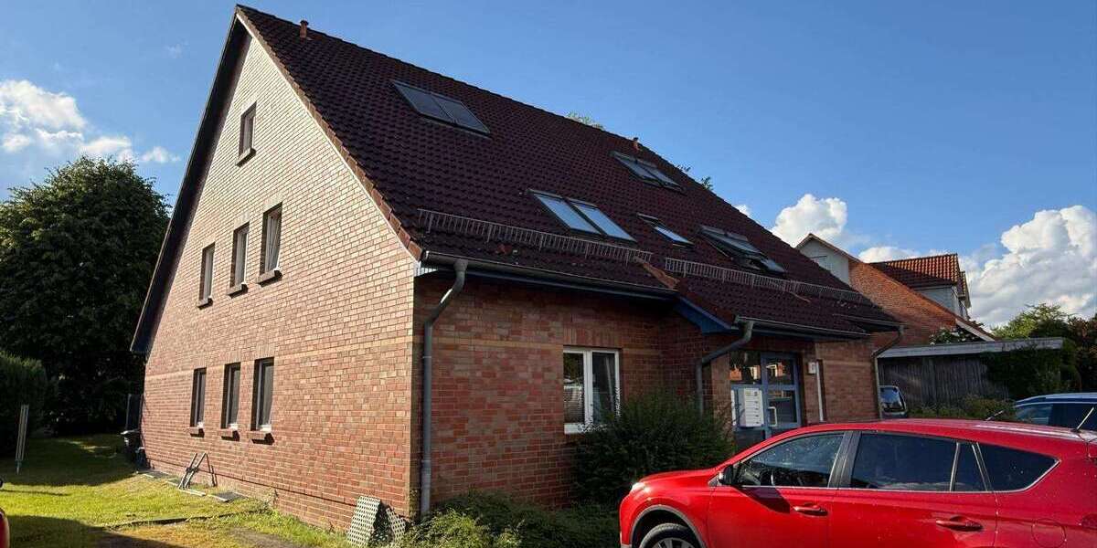 Etagenwohnung Schwerin Friedrichsthal - 4 Zimmer, 83 m&sup2;, 179.000&euro; | Angebot:26891101