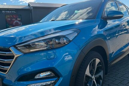 Hyundai TUCSON 170.000 km 15.450 € Schwerin 19061