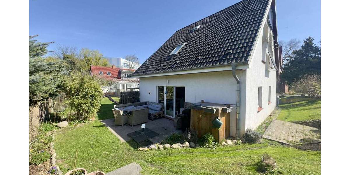Einfamilienhaus Wismar Altstadt - 4 Zimmer, 121 m&sup2;, 1.270&euro; | Angebot:26673651