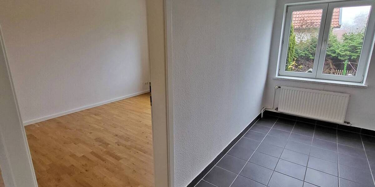 Etagenwohnung Schwerin Lewenberg - 2 Zimmer, 40 m&sup2;, 465&euro; | Angebot:26391167