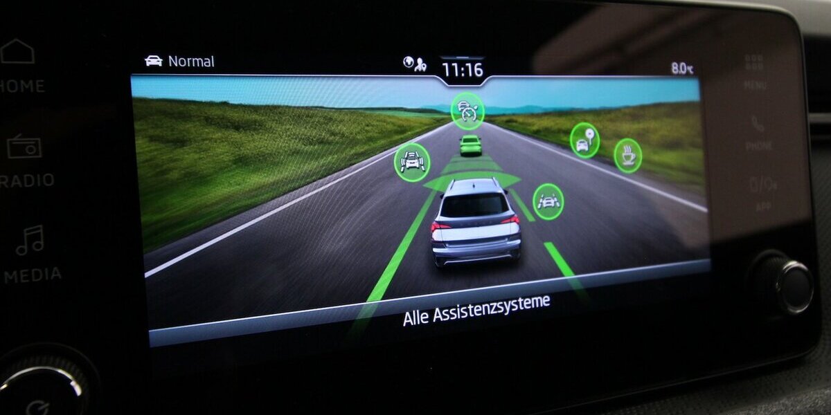 Skoda Kamiq TSI OPF 7-DSG Selection LED+KAMERA+ACC 31.568 km 23.690 &euro; Hagenow 19230