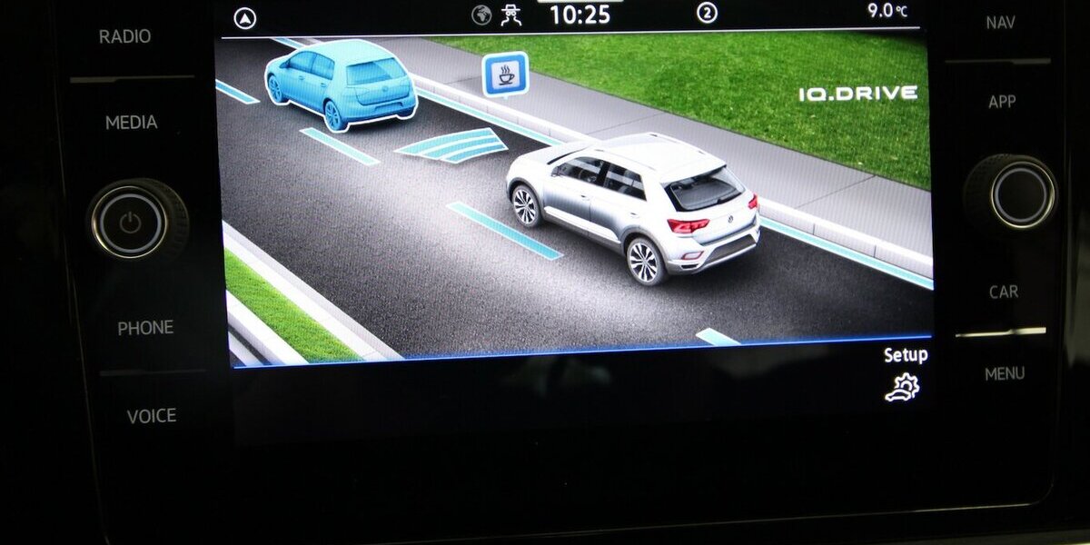 VW T-Roc TSI Life LED+KAMERA+WINTER-PAKET+ACC 45.794 km 19.900 &euro; Hagenow 19230