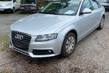 Audi A4 228.000 km 2.700 &euro; Bandenitz 19230