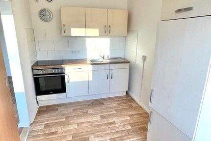 Renovierte 3 Zimmer Wohnung mit EBK 3 zimmer