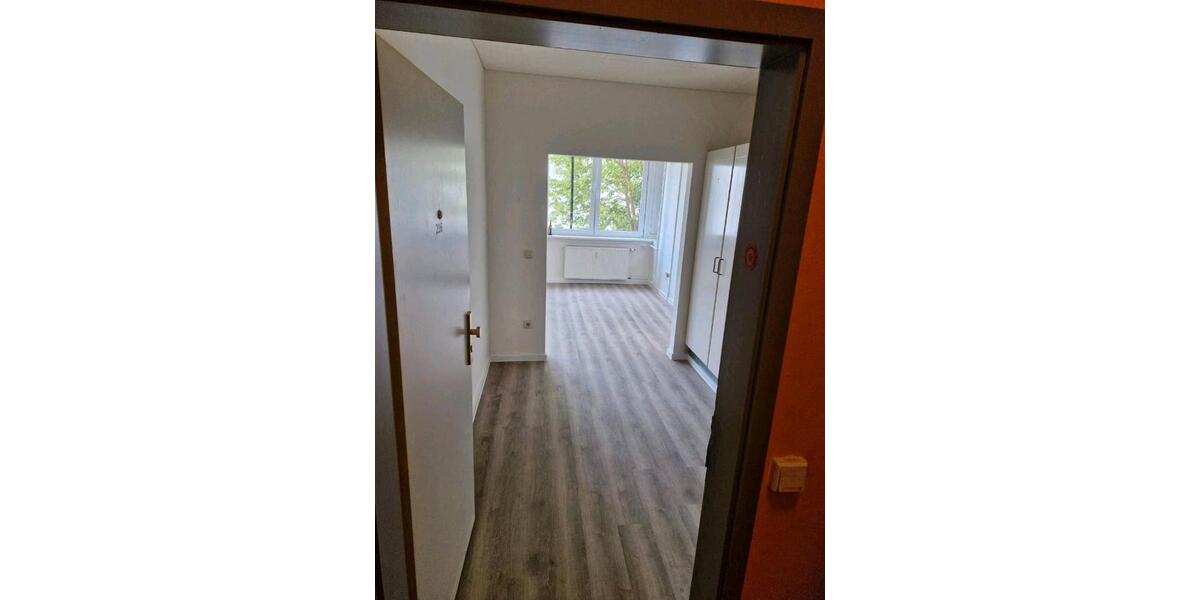 Etagenwohnung Schwerin Neumühle - 3 Zimmer, 76 m&sup2;, 850&euro; | Angebot:26199722