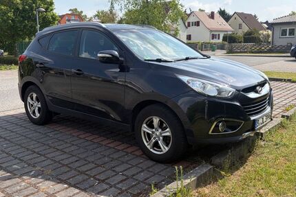 Hyundai ix35 121.600 km 7.699 &euro; Dahlewitz 15827