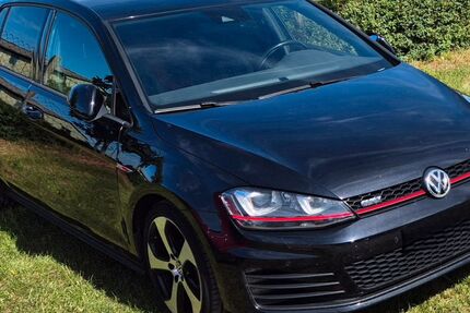 VW Golf 142.000 km 13.699 &euro; Schwerin 19061