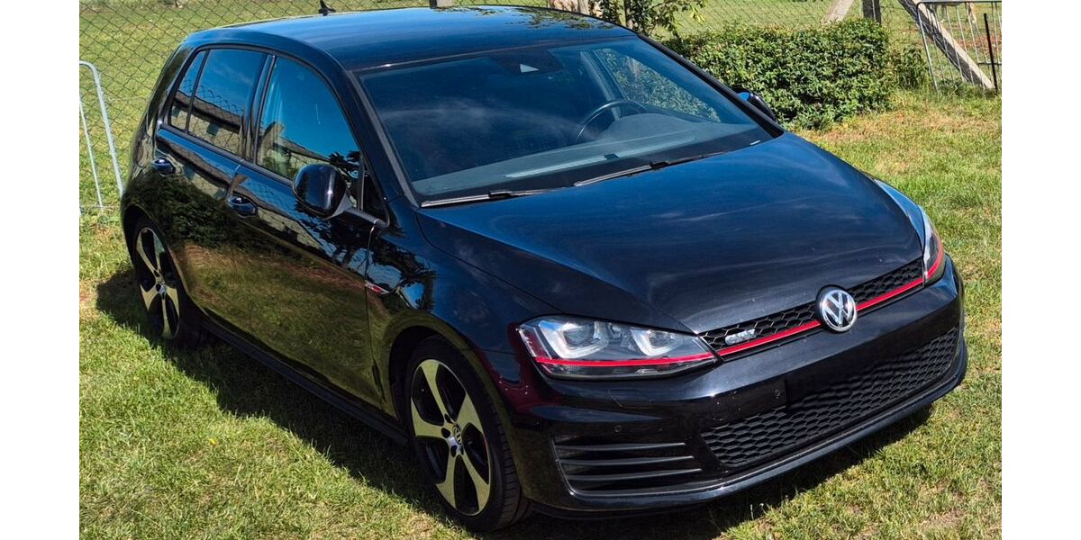 VW Golf 142.000 km 13.699 &euro; Schwerin 19061