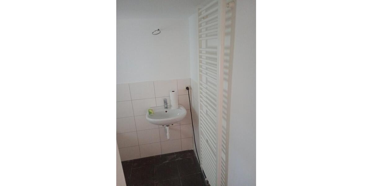 Etagenwohnung Brüel - 7 Zimmer, 155 m&sup2;, 1.100&euro; | Angebot:26030804