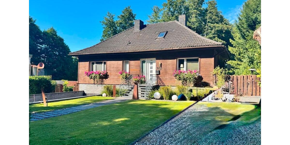 Einfamilienhaus Sternberg - 6 Zimmer, 260 m&sup2;, 499.000&euro; | Angebot:27026107