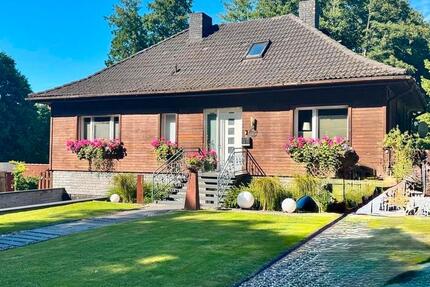 Haus Sternberg - 6 Zimmer, 260 m&sup2;, 499.000&euro; | Angebot:27026107